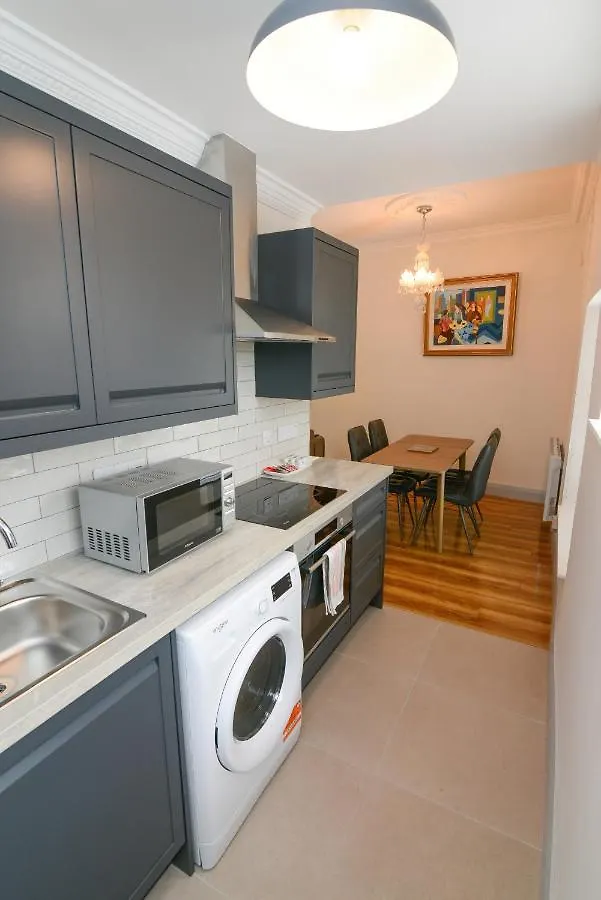 Lodge At The Old Barracks Athenry 3*,  Irlanda
